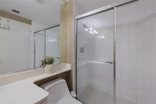 1800 Benjamin Franklin Dr, Sarasota, FL 34236 - Photo 24