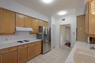 1800 Benjamin Franklin Dr, Sarasota, FL 34236 - Photo 14