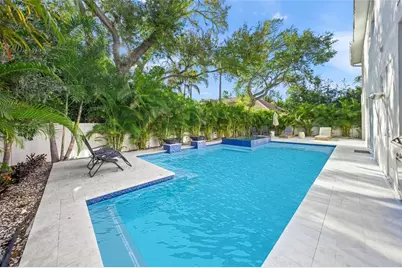 3319 S Osprey Avenue, Sarasota, FL 34239 - Photo 2