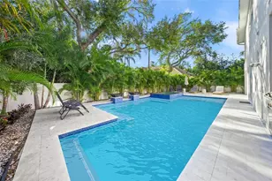 3319 S Osprey Ave, Sarasota, FL 34239 - Photo 2