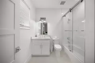 3319 S Osprey Ave, Sarasota, FL 34239 - Photo 20