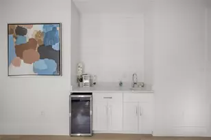 3319 S Osprey Ave, Sarasota, FL 34239 - Photo 10