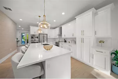 3319 S Osprey Avenue, Sarasota, FL 34239 - Photo 8