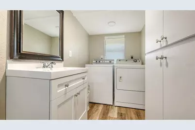 3818 Gocio Road, Sarasota, FL 34235 - Photo 44