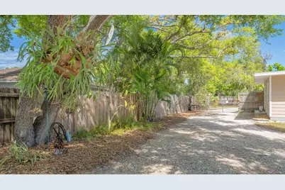 3818 Gocio Road, Sarasota, FL 34235 - Photo 50