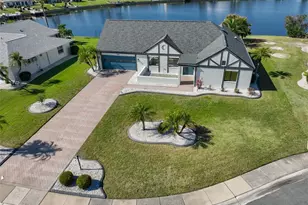 405 Blackhawk Cir, Sun City Center, FL 33573 - Photo 40