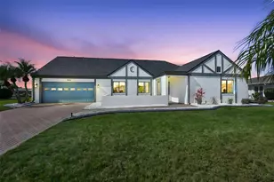 405 Blackhawk Cir, Sun City Center, FL 33573 - Photo 2