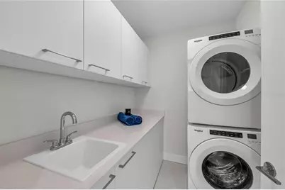 275 1st Avenue S #1904, Saint Petersburg, FL 33701 - Photo 40