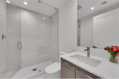 275 1st Avenue S #1904, Saint Petersburg, FL 33701 - Photo 38
