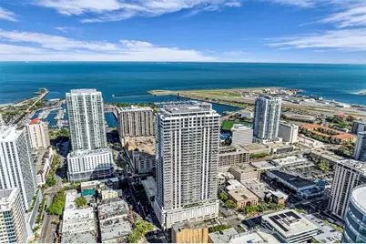 275 1st Avenue S #1904, Saint Petersburg, FL 33701 - Photo 1