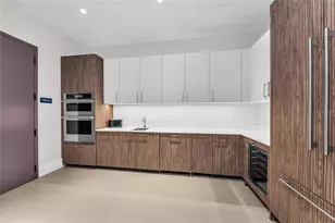 275 1st Ave S, Saint Petersburg, FL 33701 - Photo 56