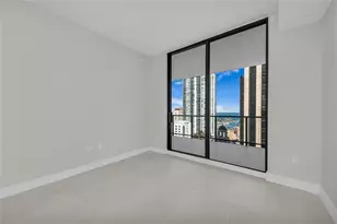 275 1st Ave S, Saint Petersburg, FL 33701 - Photo 32