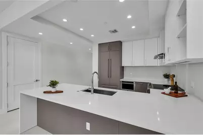 275 1st Avenue S #1904, Saint Petersburg, FL 33701 - Photo 26