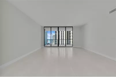 275 1st Avenue S #1904, Saint Petersburg, FL 33701 - Photo 30