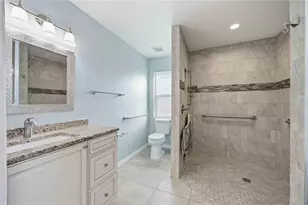 4012 Kingsfield Dr, Parrish, FL 34219 - Photo 32