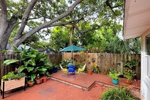 2310 Hickory Ave, Sarasota, FL 34234 - Photo 18