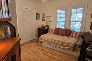 2310 Hickory Ave, Sarasota, FL 34234 - Photo 10