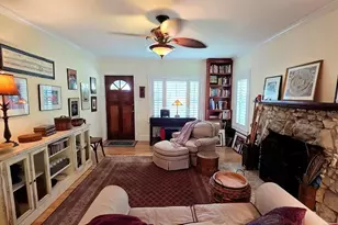 2310 Hickory Ave, Sarasota, FL 34234 - Photo 6
