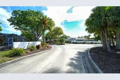 4668 Hamlets Grove Drive, Sarasota, FL 34235 - Photo 48