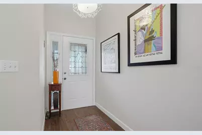 4668 Hamlets Grove Drive, Sarasota, FL 34235 - Photo 8