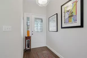 4668 Hamlets Grv Dr, Sarasota, FL 34235 - Photo 8