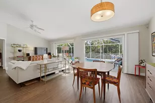 4668 Hamlets Grv Dr, Sarasota, FL 34235 - Photo 12