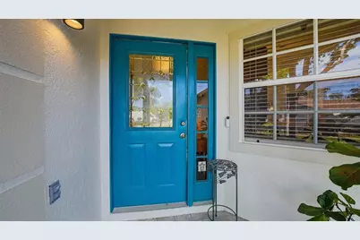 4668 Hamlets Grove Drive, Sarasota, FL 34235 - Photo 6