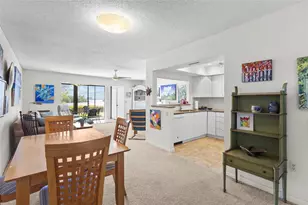 1520 Pelican Point Dr, Sarasota, FL 34231 - Photo 8