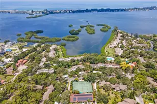 1520 Pelican Point Dr, Sarasota, FL 34231 - Photo 22