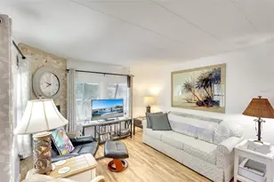 2058 Sun Home St, Sarasota, FL 34231 - Photo 4