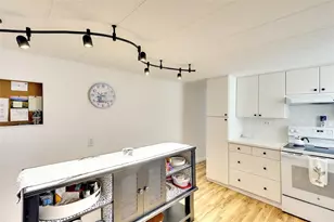 2058 Sun Home St, Sarasota, FL 34231 - Photo 10