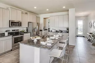 18207 Thistleberry Pl, Lakewood Ranch, FL 34211 - Photo 2