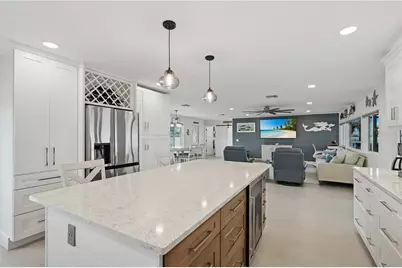 211 21st Street NE, Bradenton, FL 34208 - Photo 16