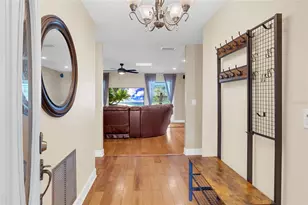 8345 Brandeis Ct, Sarasota, FL 34243 - Photo 4