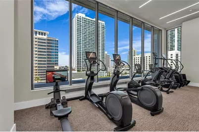 275 1st Avenue S #2204, Saint Petersburg, FL 33701 - Photo 46