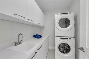 275 1st Ave S, Saint Petersburg, FL 33701 - Photo 36