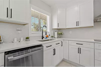 1838 1st Avenue E, Bradenton, FL 34208 - Photo 10