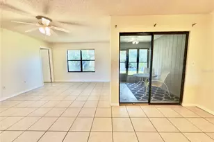 5323 11th St Cir E, Bradenton, FL 34203 - Photo 6