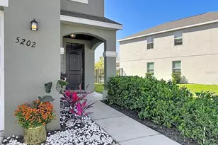5202 San Palermo Dr, Bradenton, FL 34208 - Photo 2