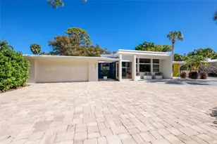 455 S Shore Dr, Sarasota, FL 34234 - Photo 56