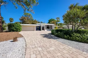 455 S Shore Dr, Sarasota, FL 34234 - Photo 42