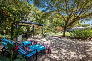 455 S Shore Dr, Sarasota, FL 34234 - Photo 34