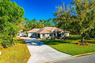 702 Woodview Way, Bradenton, FL 34212 - Photo 1