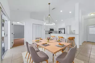 4921 Thames Ln, Sarasota, FL 34238 - Photo 8