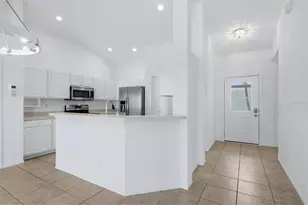 4921 Thames Ln, Sarasota, FL 34238 - Photo 12