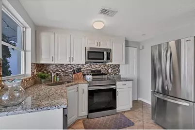 2323 Doud Street, Sarasota, FL 34231 - Photo 14