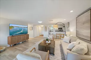 2650 Leafy Ln, Sarasota, FL 34239 - Photo 6