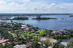 546 Freeling Dr, Sarasota, FL 34242 - Photo 4