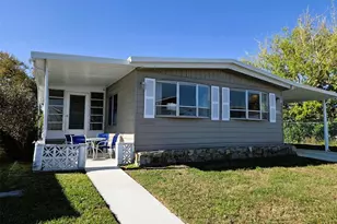 3218 Oakwood Blvd S, Sarasota, FL 34237 - Photo 2