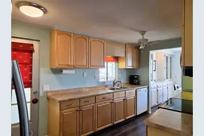 3218 Oakwood Boulevard S, Sarasota, FL 34237 - Photo 10